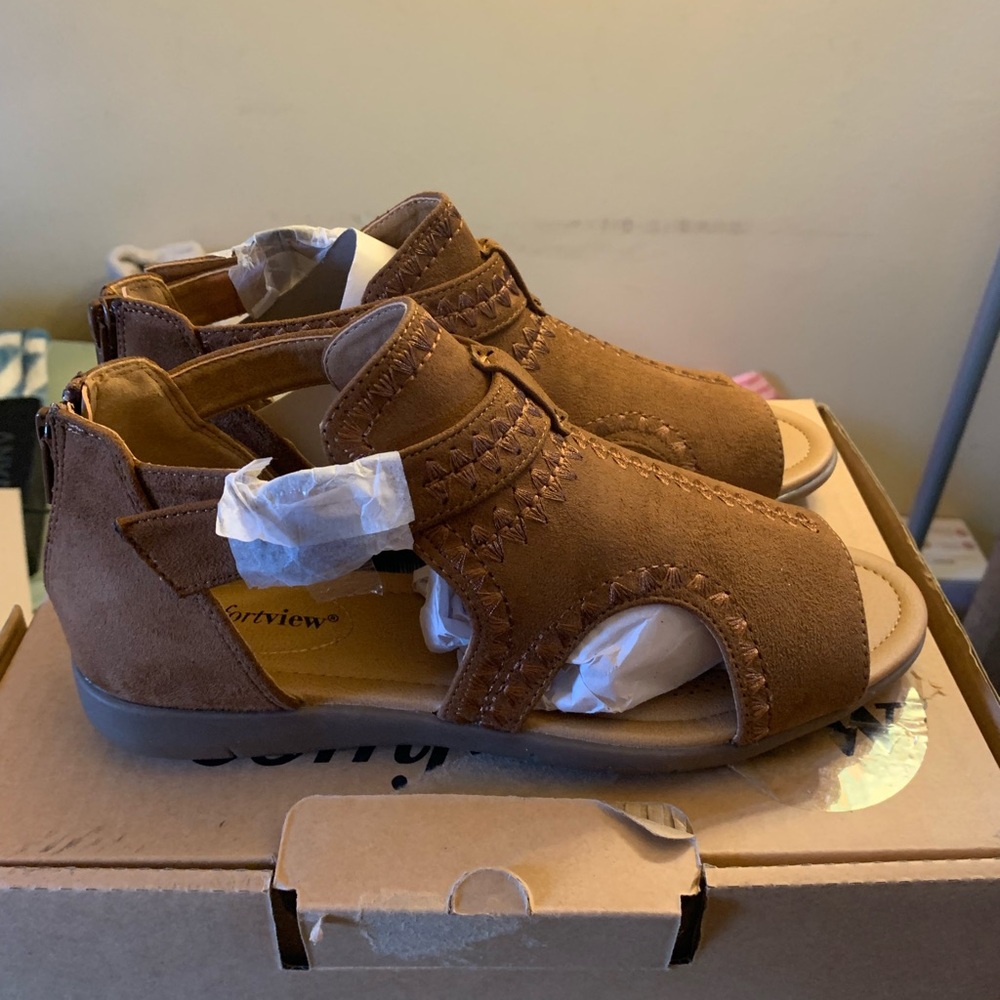 Cognac Shoes Size 8W